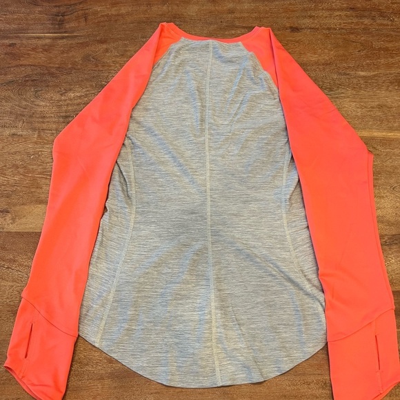 NWOT North Face Flash Dry women’s top size small - Picture 4 of 6